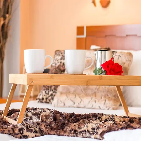 甘露公寓式酒店 2* Rhodes City